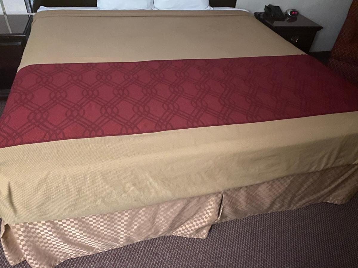 Econo Lodge Inn & Suites El Paso Bagian luar foto