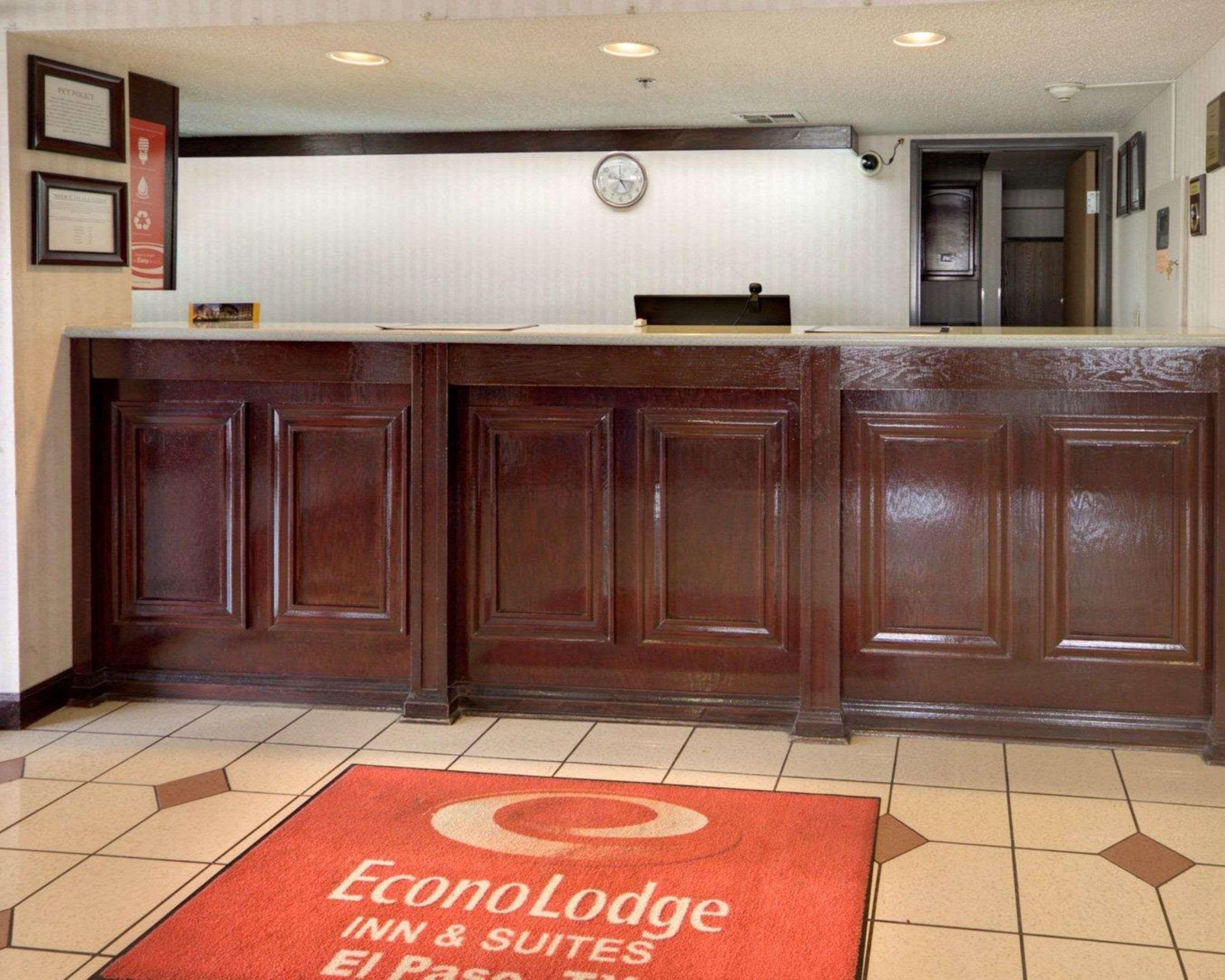 Econo Lodge Inn & Suites El Paso Bagian luar foto