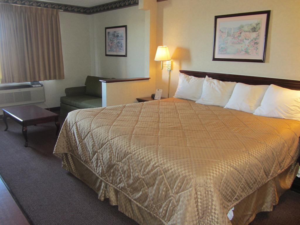 Econo Lodge Inn & Suites El Paso Bagian luar foto